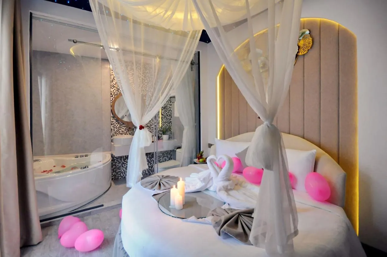 Alpha Bird Nha Trang - Rhm Asian Hotel